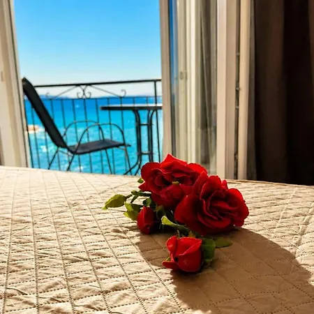 Averto Apartmanhotel 3*