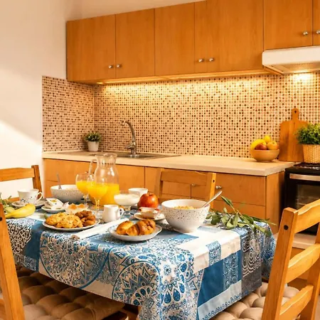 Averto Apartmanhotel 3*