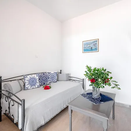 Averto Benitses (Corfu)