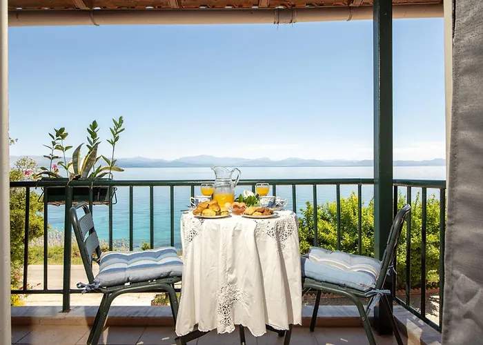 Hotel de apartamente Averto Benitses (Corfu)